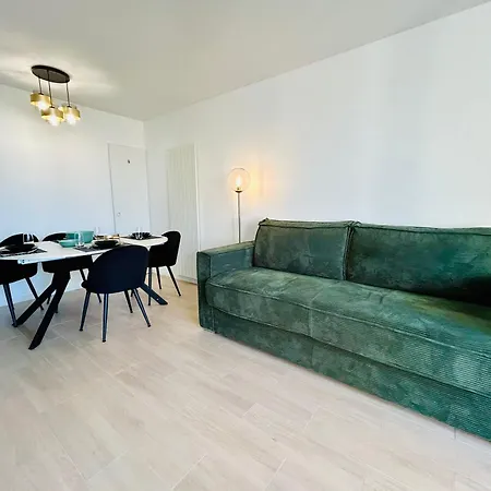 Le Ru'beach - T2 Avec Piscine , Proche De La